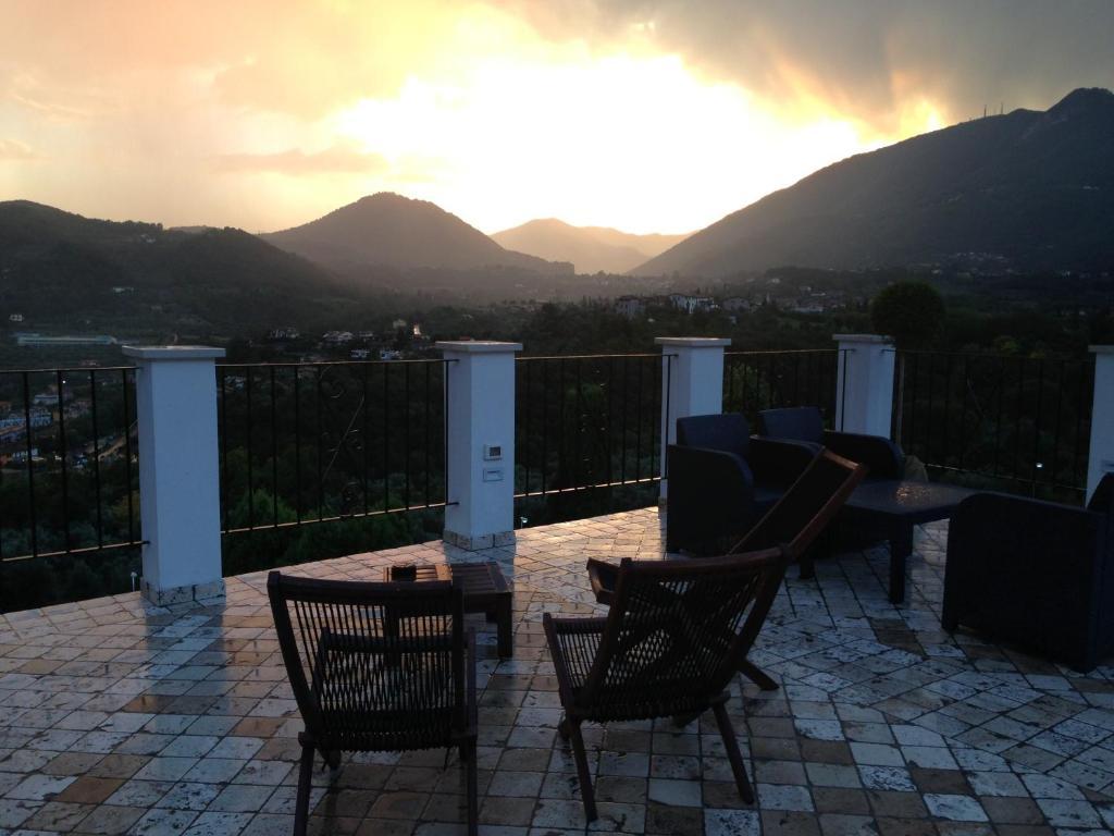 Agriturismo Villa Bissiniga ซาโล ภายนอก รูปภาพ